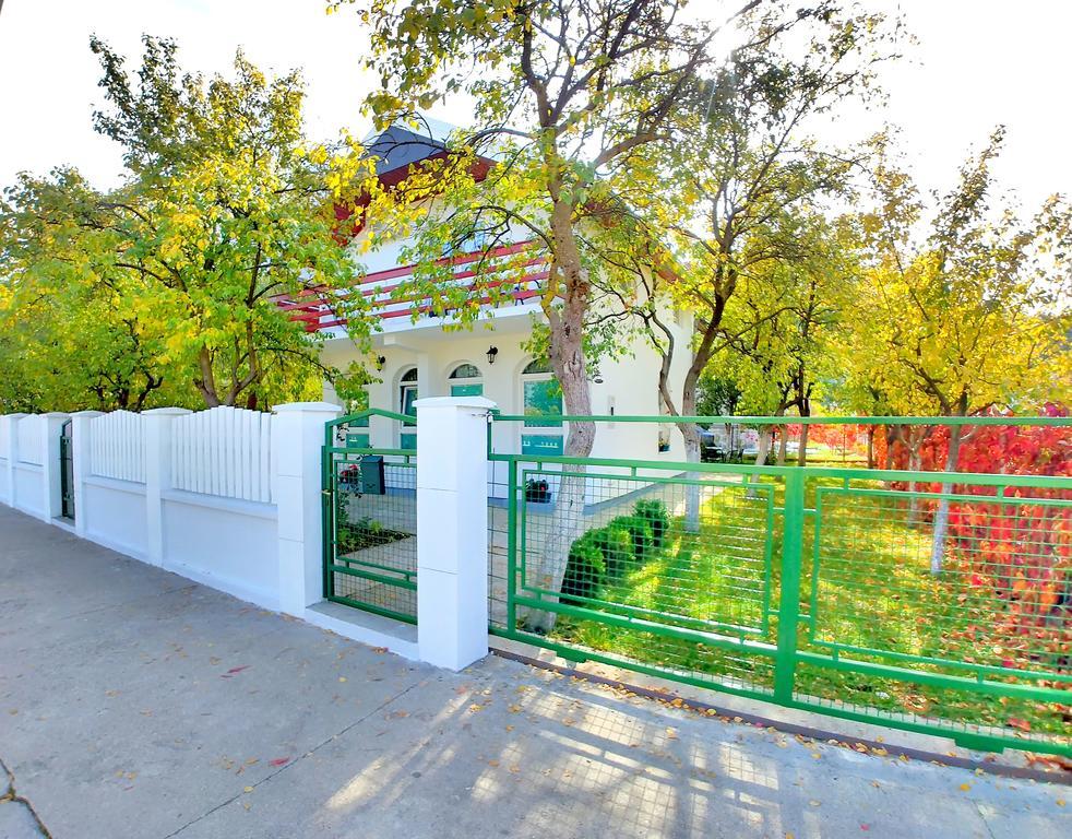Forest Apartment Niksic Ngoại thất bức ảnh